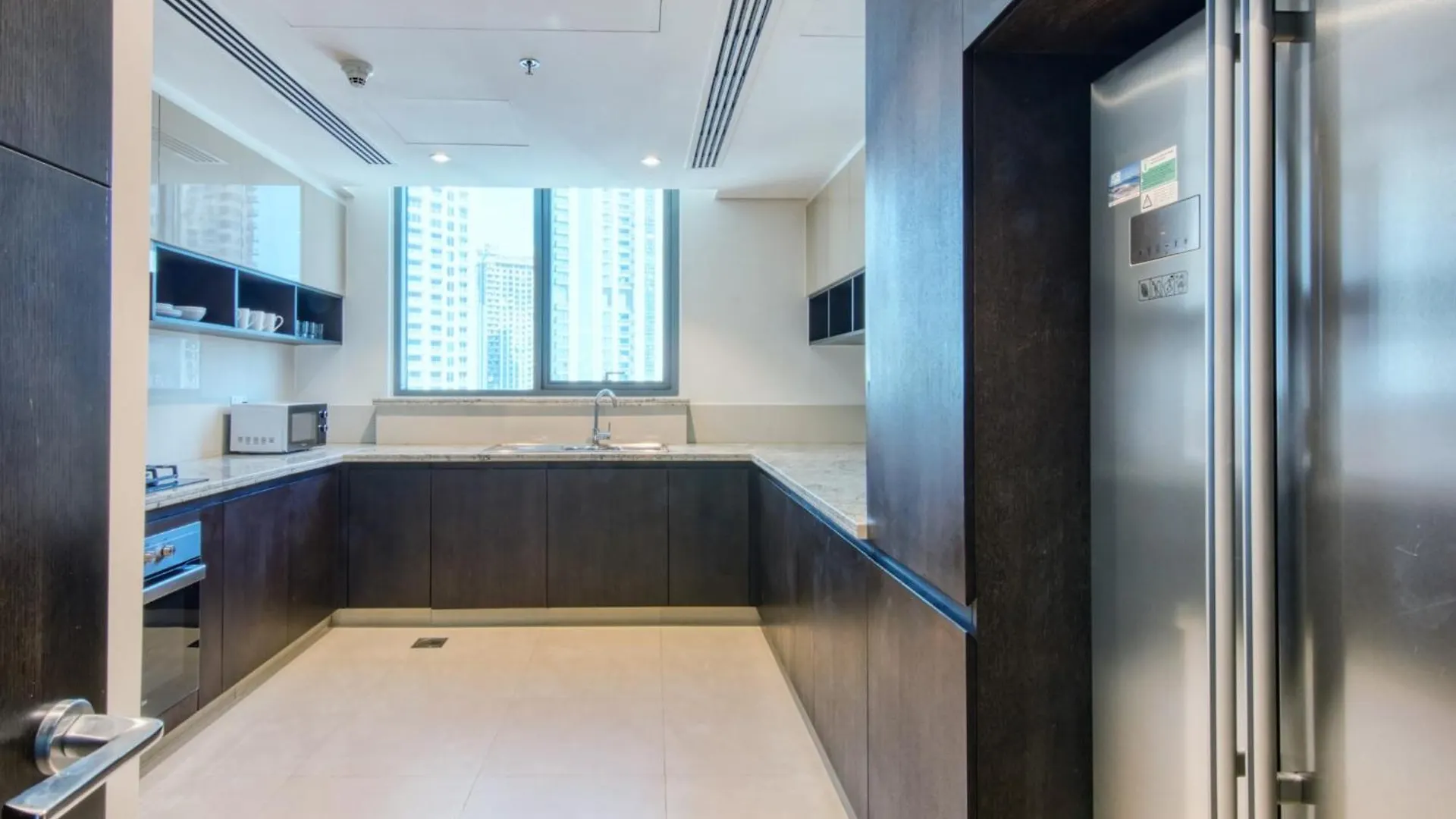 Dubai Creek Escape - Astonishing Creek Views Apartment