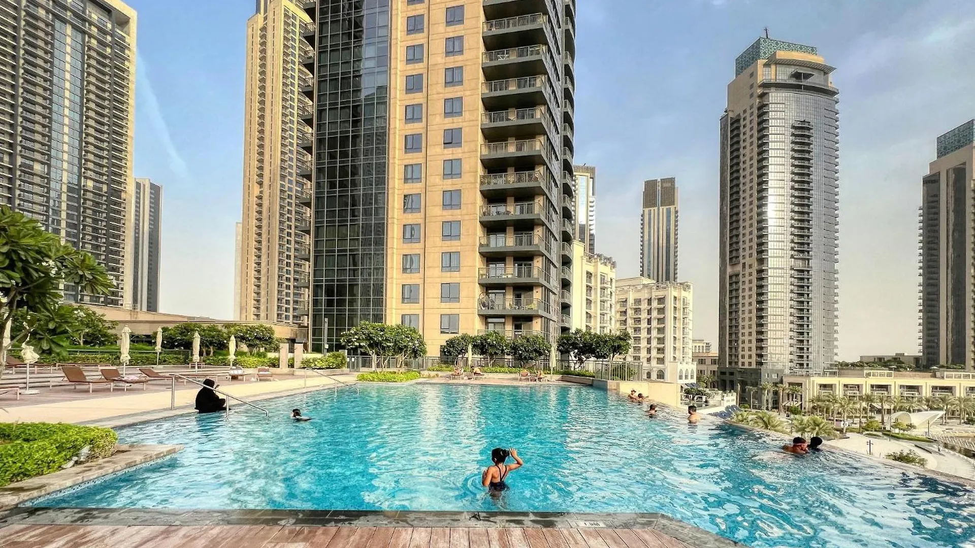 Dubai Creek Escape - Astonishing Creek Views Apartment