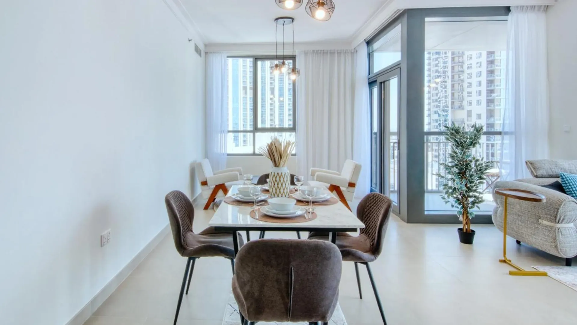Dubai Creek Escape - Astonishing Creek Views Apartment 0*,