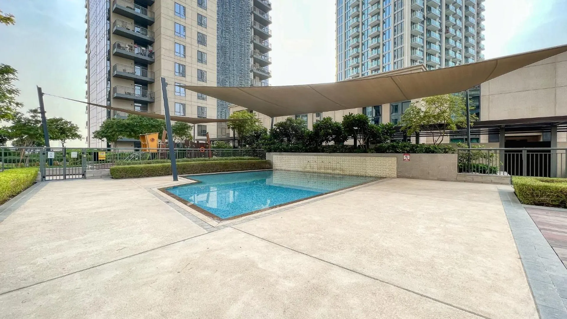 Dubai Creek Escape - Astonishing Creek Views Apartment