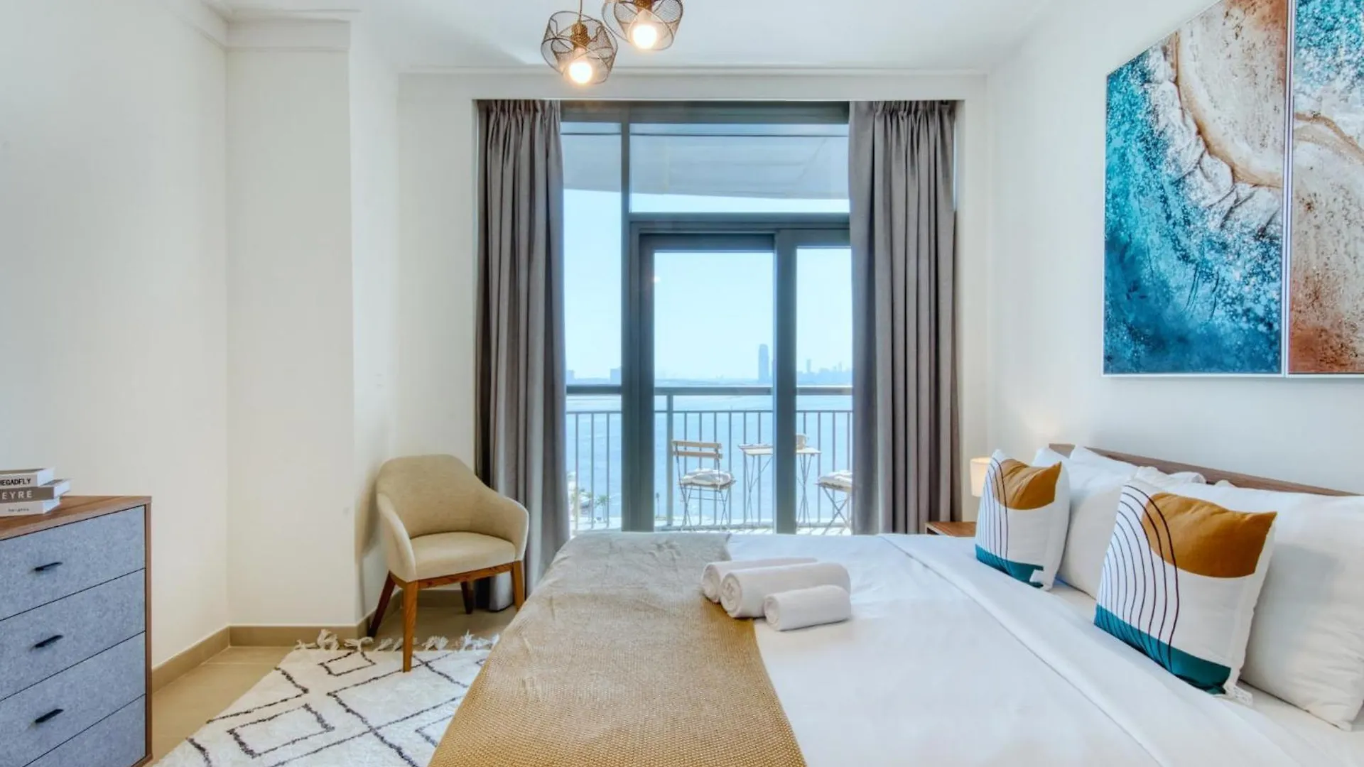 Dubai Creek Escape - Astonishing Creek Views Apartment 0*,  United Arab Emirates